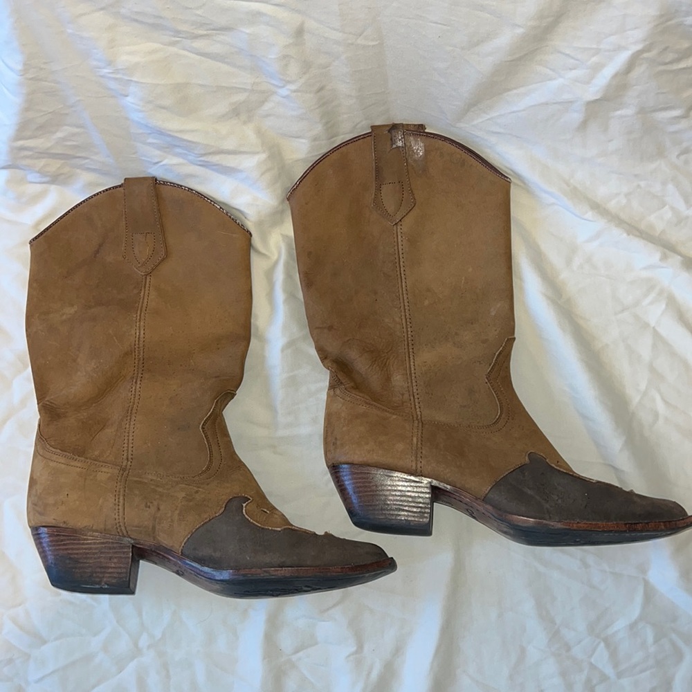Chilis Tan and Brown Cowboy Boots